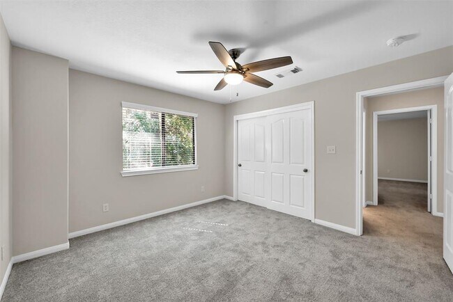 Building Photo - 9020 Zapata Way