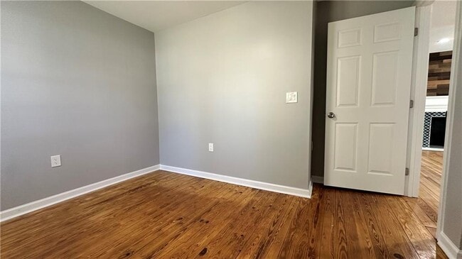 Building Photo - 1770 Springview Rd NW