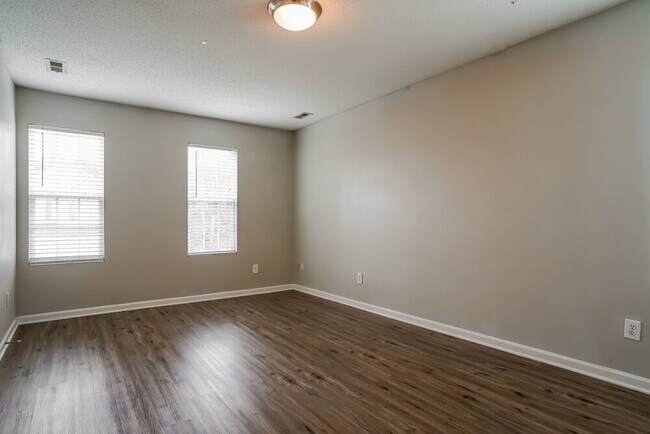 Building Photo - 4449 Snowcrest Ln