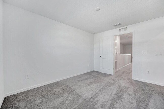 Building Photo - 11111 65th Ter E