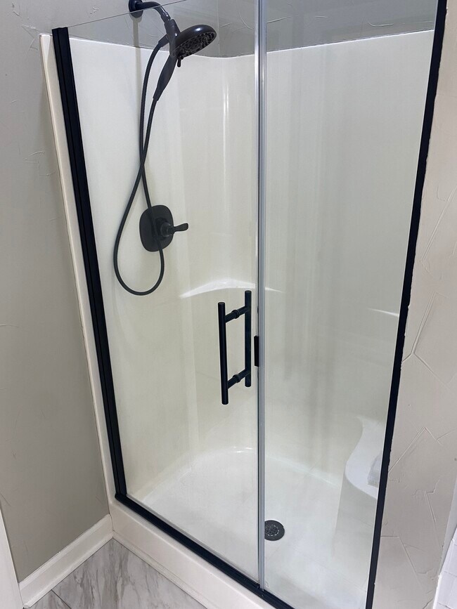 Building Photo - 35 Winchester Cv