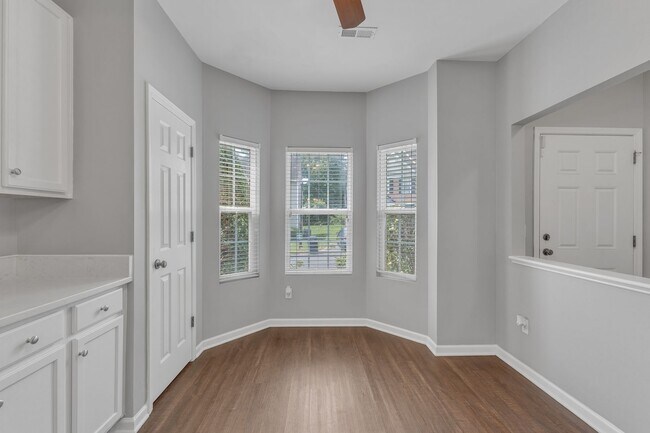 Building Photo - 3359 Bridgeville Rd