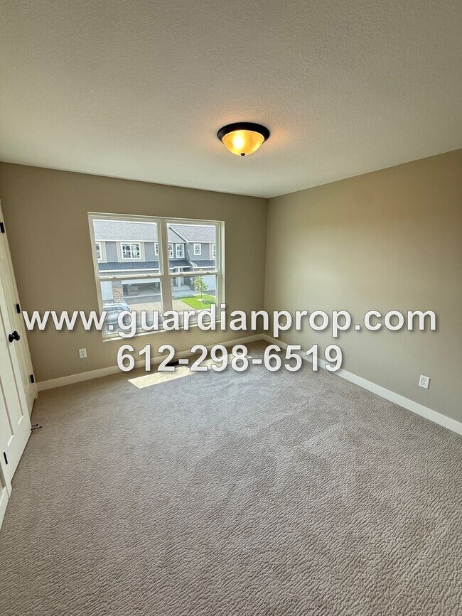 Building Photo - Luxury New Construction Townhouse Availabl...