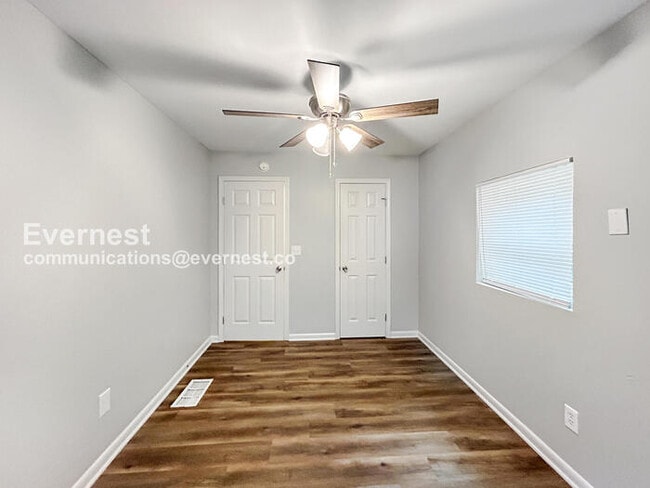 Building Photo - 2086 Fairburn Rd SW