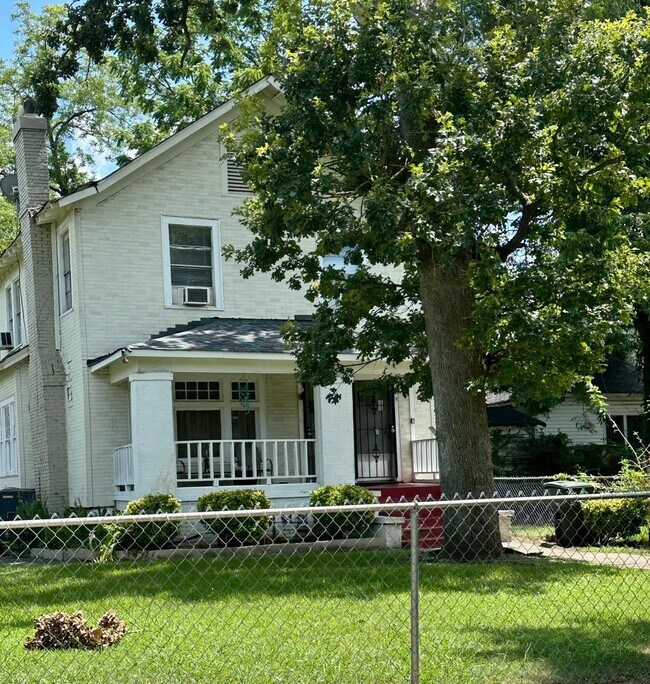 Building Photo - 1337 Alabama Ave SW