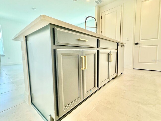 Building Photo - 9629 Saramago Aly