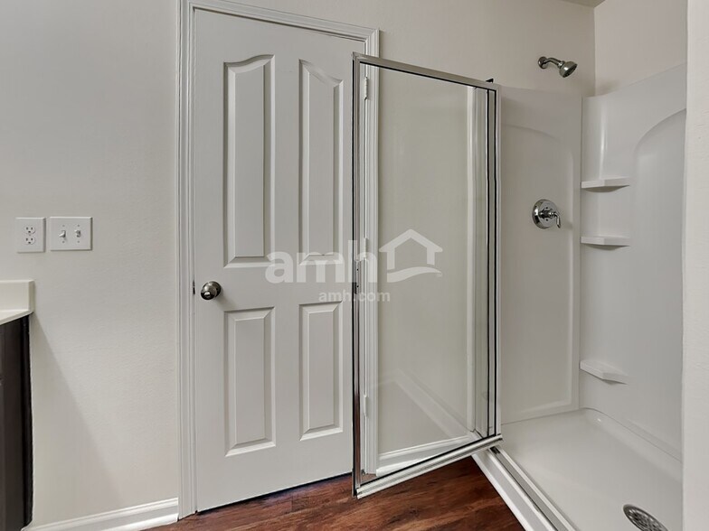 Building Photo - 4844 Old Towne Village Cir