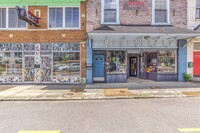 Building Photo - 2553 Broad Ave