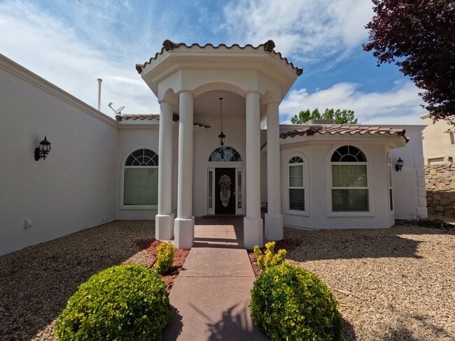 Building Photo - 2947 Longbow Loop