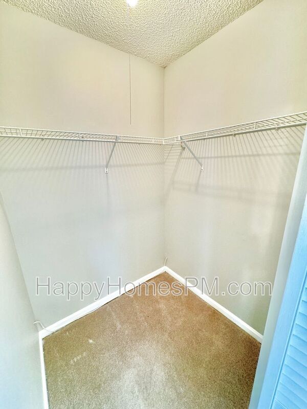 Building Photo - 8693 Blackshear Ct
