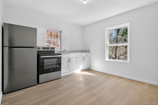 Building Photo - 2016 Old Rte 17