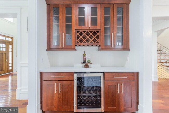 Building Photo - 9715 Singleton Dr
