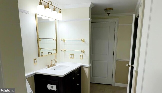 Building Photo - 555 Massachusetts Ave NW