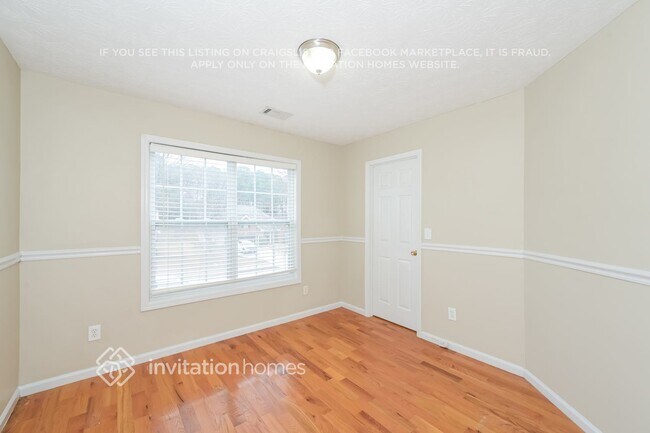 Building Photo - 2905 Meadow Gate Way