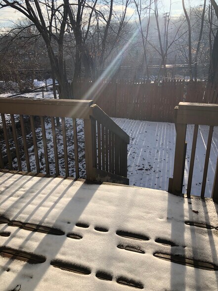 Building Photo - 113-1 Ivy St