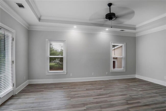 Building Photo - 6310 Chestnut Pkwy