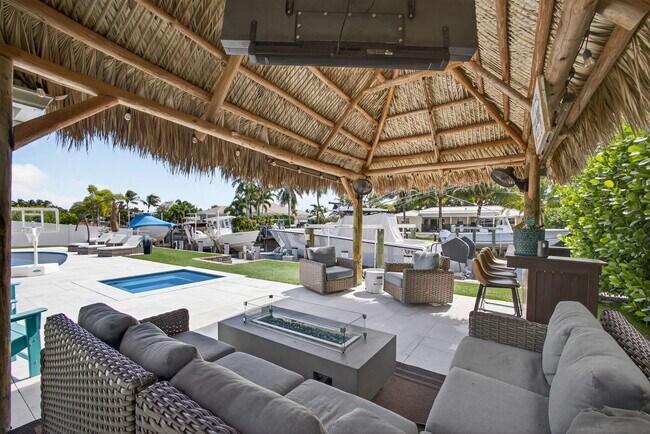 Building Photo - 12 Leeward Cir