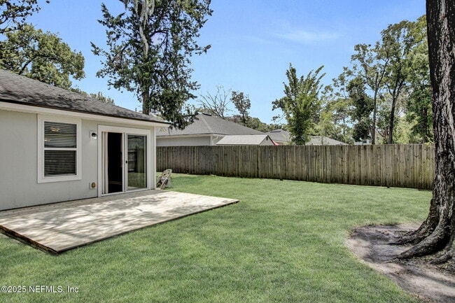 Building Photo - 1206 Murray Dr