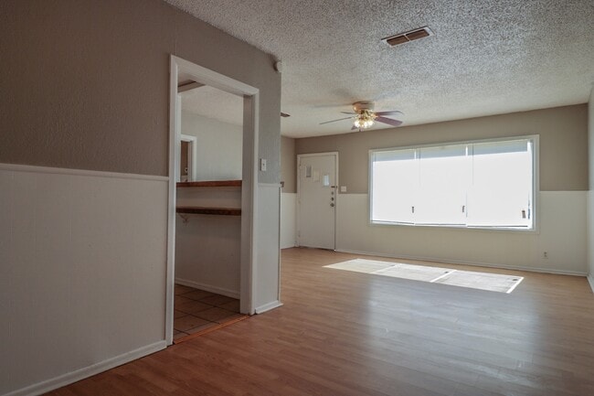 Building Photo - 2108 38th St