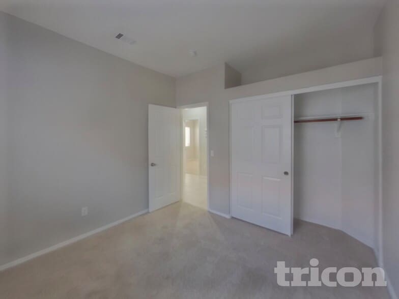 Building Photo - 2509 Lake Martin Ct