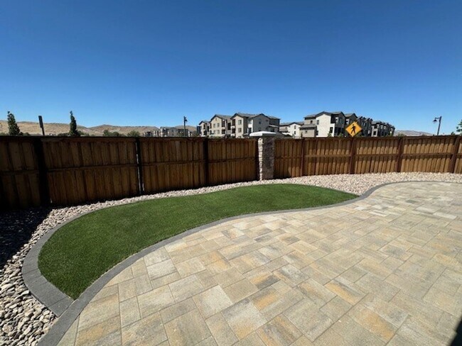 Building Photo - 6251 Bucking Horse Dr