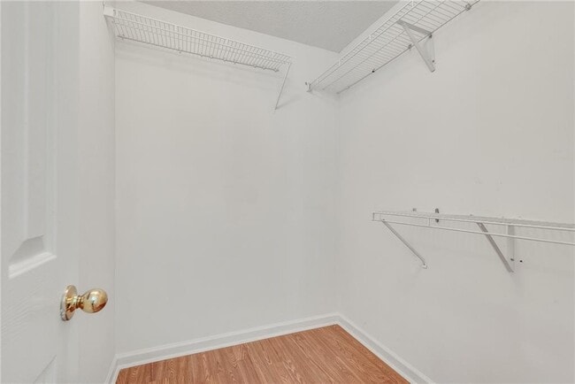 Building Photo - 3174 Benthollow Ln
