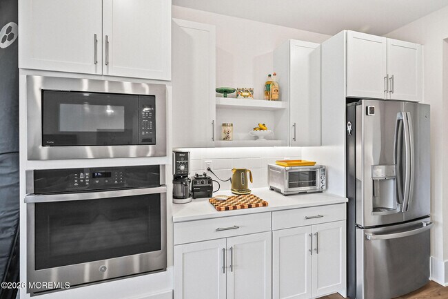 Building Photo - 4039 Heron Dr