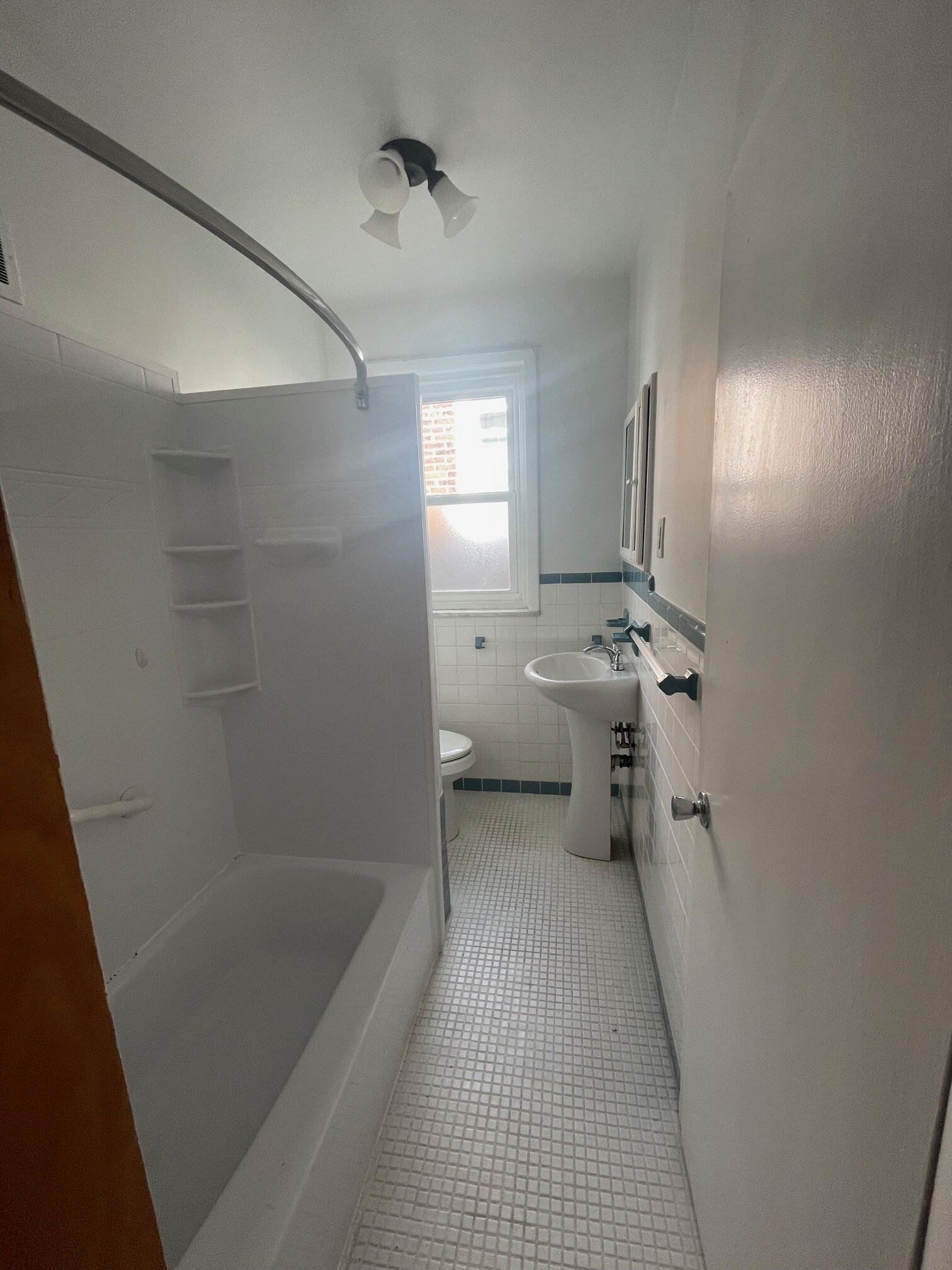 Building Photo - 338 Rector St