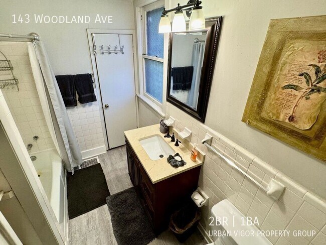 Building Photo - 143 Woodland Ave