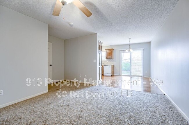 Building Photo - 5526 N Broadway