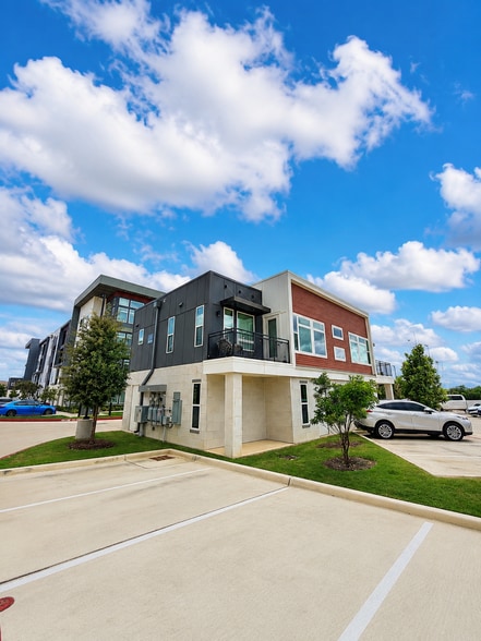 Building Photo - 12210 Tech Ridge Blvd