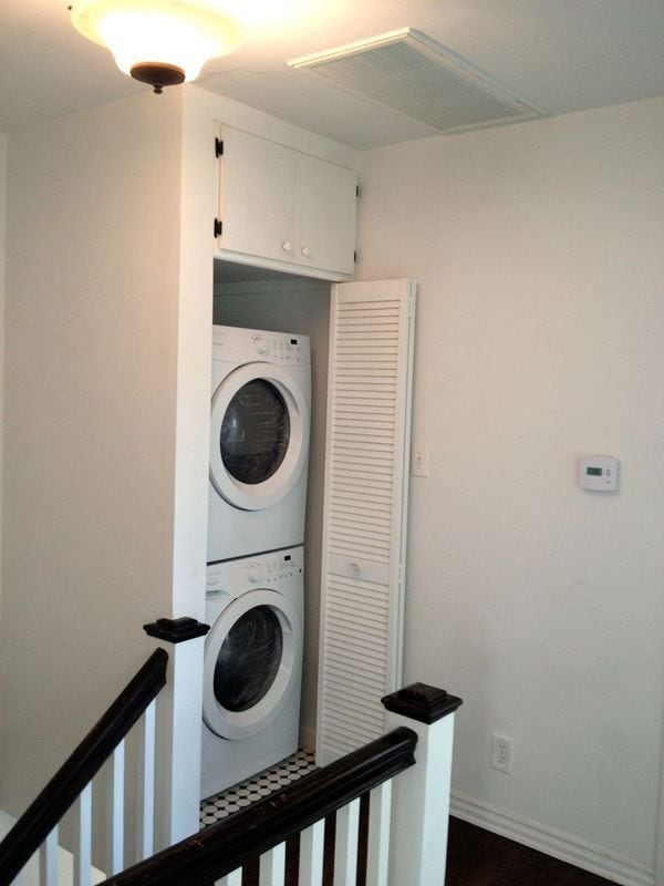 Building Photo - 1629 Rendall Pl