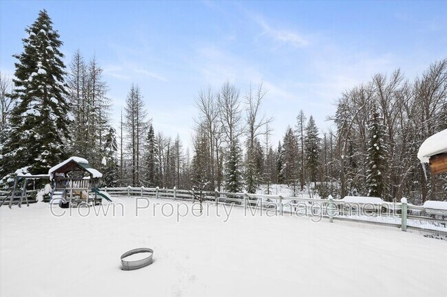 Building Photo - 2520 E Edgewood Dr