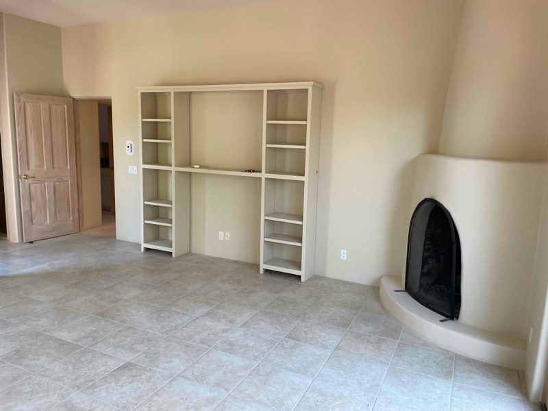 Building Photo - 4 Old Agua Fria Rd E