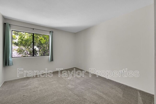 Building Photo - 6780 Friars Rd