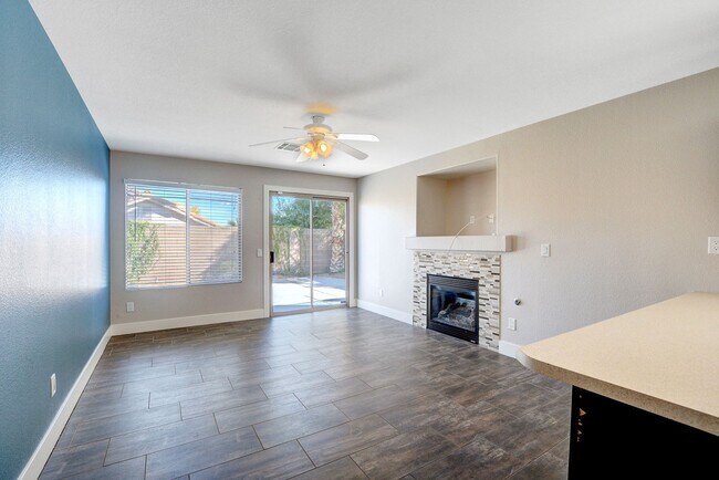 Building Photo - Incredible Single Story Southern Highlands...
