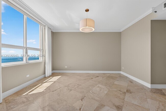 Building Photo - 808 Brickell Key Dr