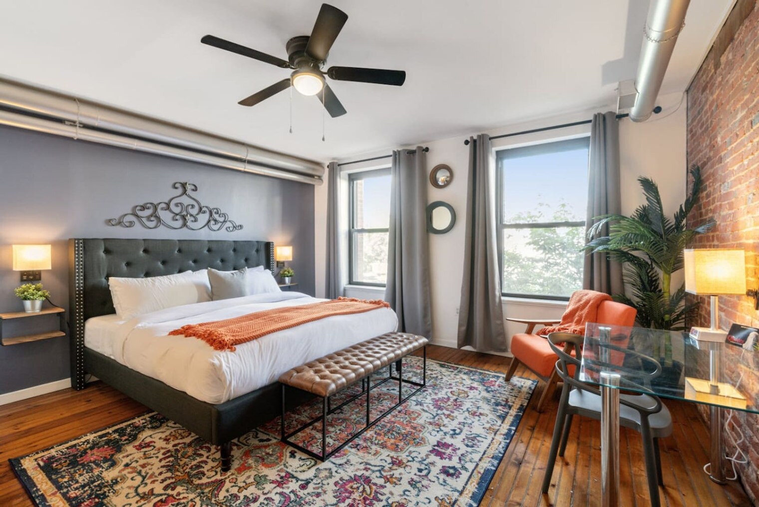 Building Photo - 219 Vine St