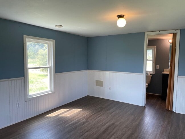 Building Photo - 2 bed 2 bath mobile home