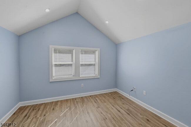 Building Photo - 161 Broughton Ave