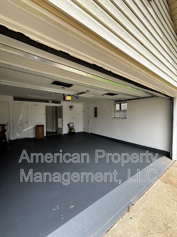 Building Photo - 5228 S 75th E Ave