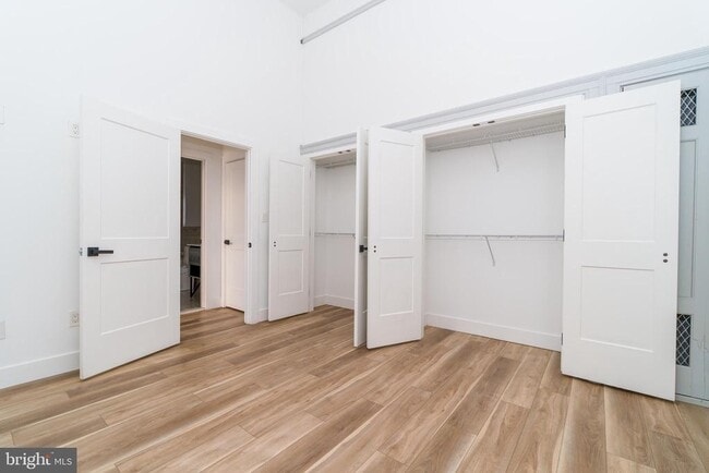 Building Photo - 2700 E Auburn St