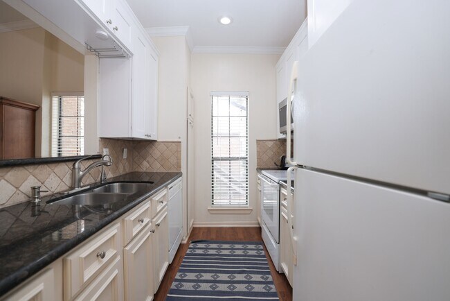 Building Photo - 2001 Bering Dr