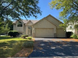 Building Photo - 18699 Dylan Dr