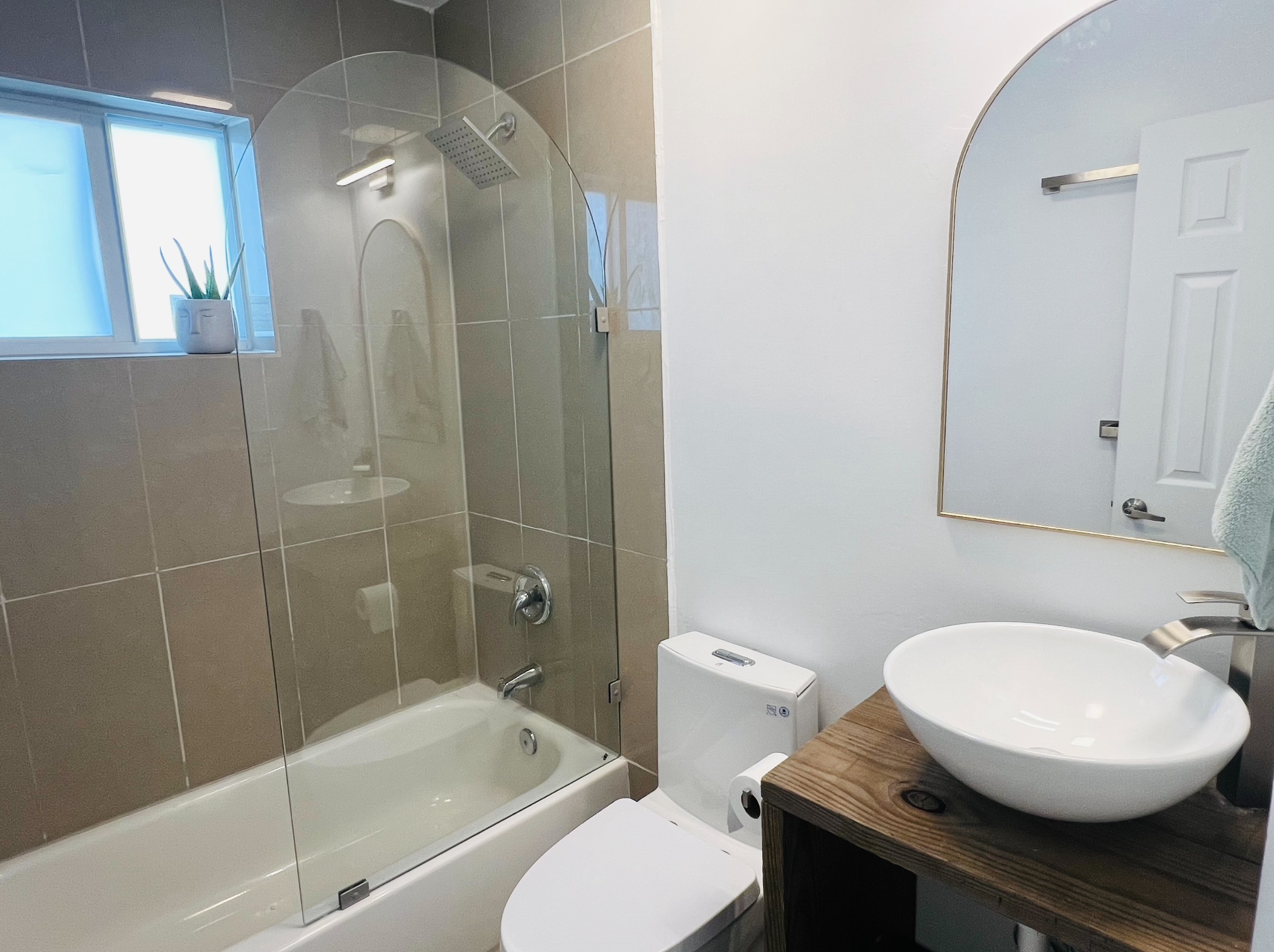 Modern bathroom - 6863 NW 2nd Ave