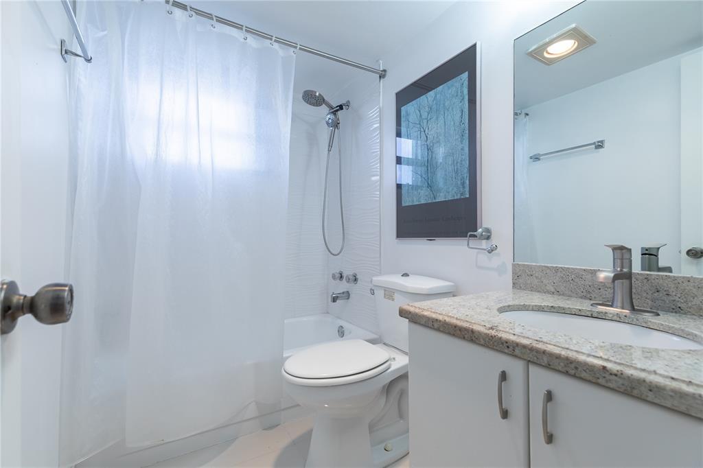 Building Photo - 2401 S Ocean Dr