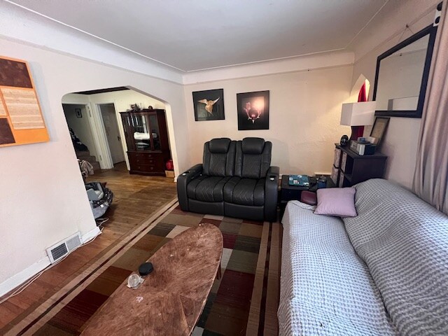 Building Photo - 4536 Park Ave