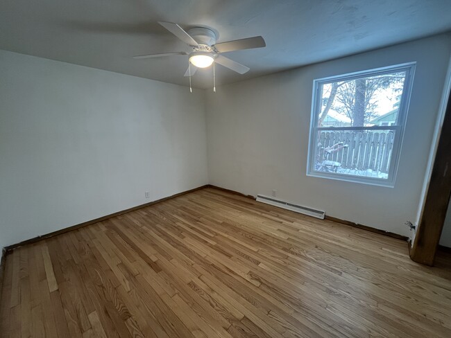 Building Photo - 1714 S 15th St