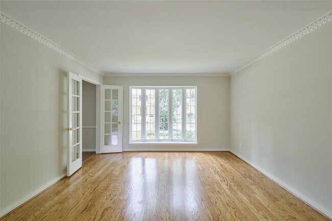 Building Photo - 12402 Stafford Springs Dr