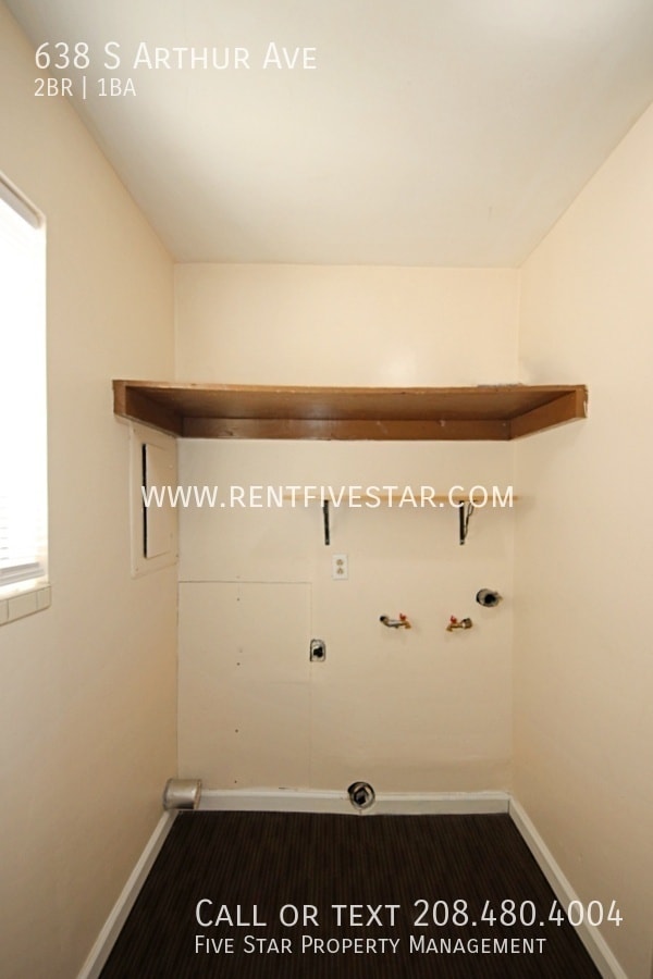 Building Photo - 638 S Arthur Ave